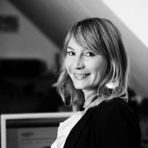 {{ picture_of_text }} {{ content.blog_author.display_name }}