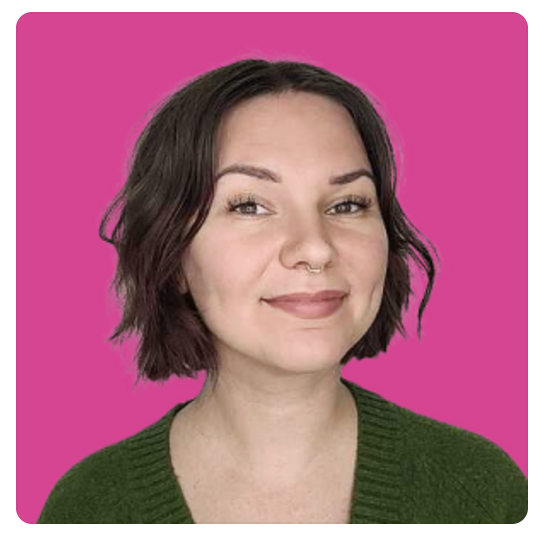 {{ picture_of_text }} {{ content.blog_author.display_name }}